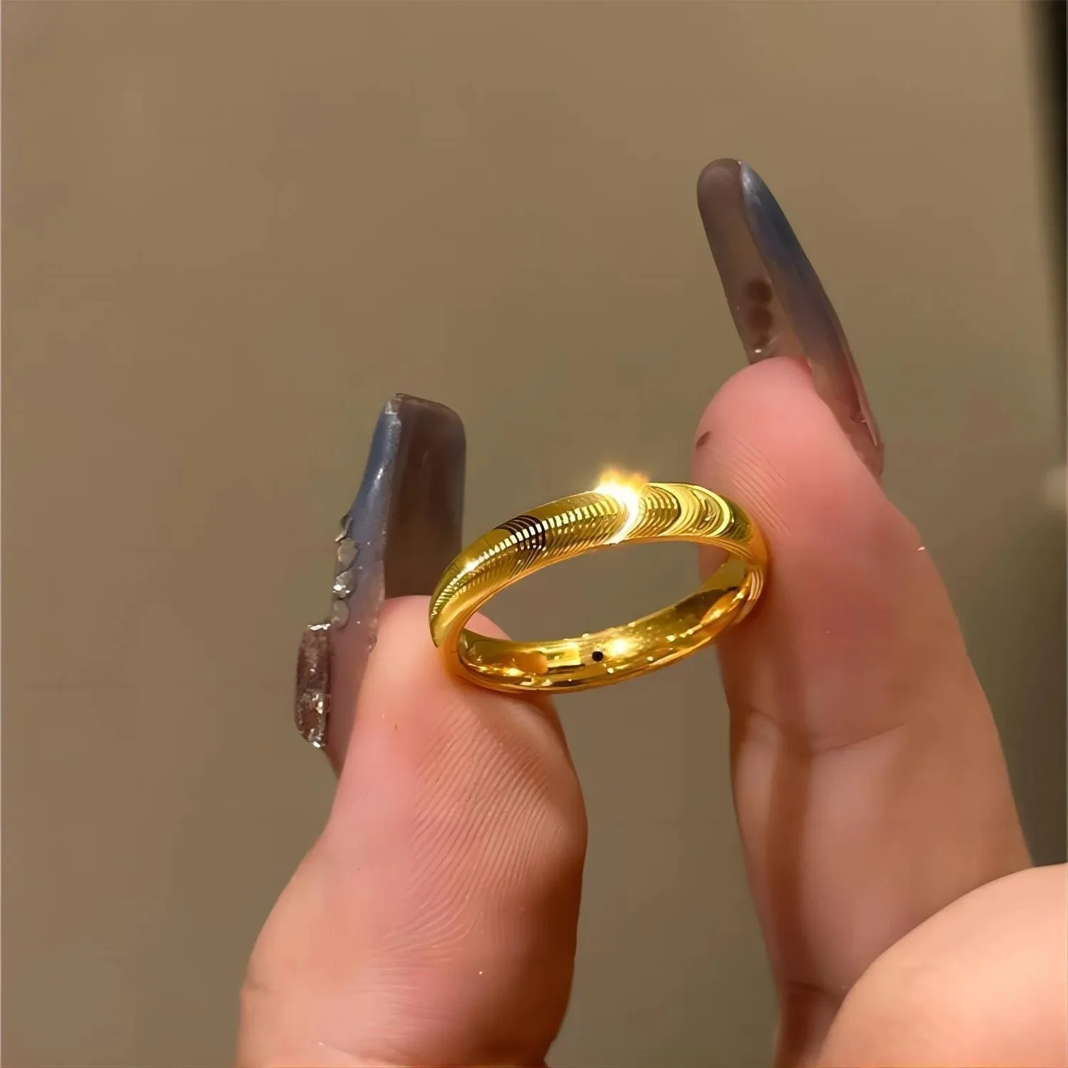 Anillo de oro puro EternaGold  - Home Security Companies reseña y precio